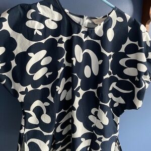 Anthropology Mignon Doo NWOT  Top in Size M